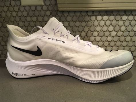 nike fly 3 herren|Nike Zoom Fly 3 Review: Keeping what worked, Changing what .